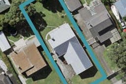 82 Norwood Road, Bayswater, Auckland