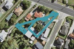 7/23 Awaroa Road, Sunnyvale, Auckland