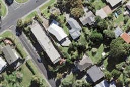 8D Hadfield Street, Beach Haven, Auckland