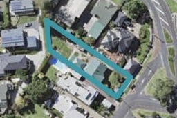 2 Seabreeze Road, Narrow Neck, Auckland