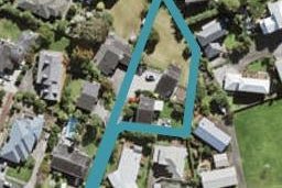2/15 Bronzewing Terrace, Unsworth Heights, Auckland