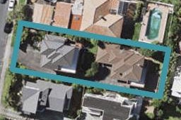 1/127 East Coast Road, Castor Bay, Auckland