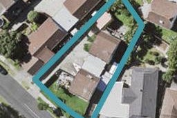 1/15 Galloway Crescent, Farm Cove, Auckland