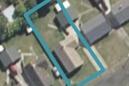 42 Kittyhawk Row, Bulls