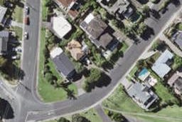 31 Commodore Parry Road, Castor Bay, Auckland