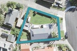 35 John Dee Crescent, Red Beach, Red Beach
