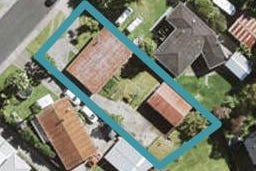 14 Staincross Street, Green Bay, Auckland