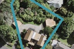 1/90 Pleasant Road, Titirangi, Auckland