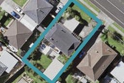 83 Prince Regent Drive, Half Moon Bay, Auckland