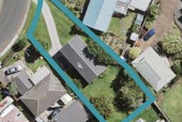 14 Coburg Street, Henderson, Auckland