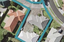 2/17 Casabella Court, Northpark, Auckland