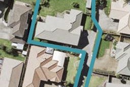 16 Tolben Place, Golflands, Auckland