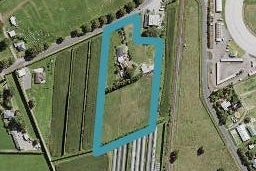 927 Waitakere Road, Kumeu