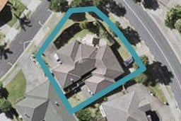 13 Graham Collins Drive, Windsor Park, Auckland