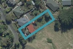11 Featherston Street, Macandrew Bay, Dunedin