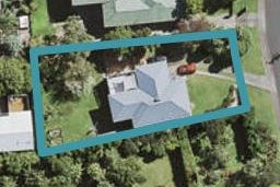 4 Deane Avenue, Titirangi, Auckland