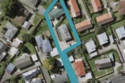 2/58 Te Irirangi Drive, Clover Park, Auckland