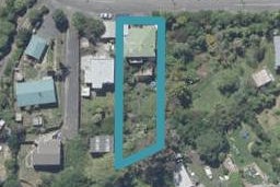 8 McIntosh Road, Brighton, Dunedin