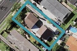 1/46 Prince Regent Drive, Half Moon Bay, Auckland