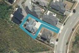 16 Queen Charlotte Drive, Aotea, Porirua