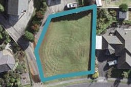 12 Te Kauri Place, Helensville, Helensville