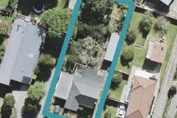 19 Radiata Lane, Chatswood, Auckland