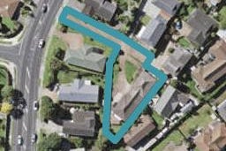 1/130 Botany Road, Botany Downs, Auckland