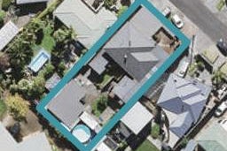 8 Beazley Place, Glendene, Auckland
