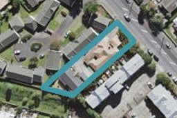 2/953 Mount Eden Road, Three Kings, Auckland
