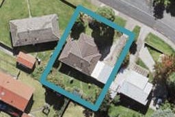 18 Beauchamp Drive, Massey, Auckland
