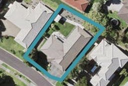 8 Bampton Rise, Northpark, Auckland