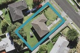 7 Backhurst Grove, Massey, Auckland