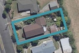 16 Defoe Avenue, Hillcrest, Hamilton