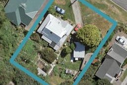 6 Parrett Street, Bluff