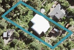 33 Piha Road, Piha