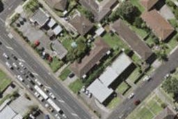 2/17 Taharoto Road, Takapuna, Auckland