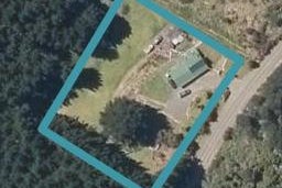 724 Kellys Bay Road, Te Kopuru
