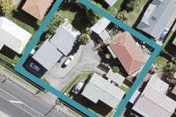 2/84 Parrs Cross Road, Henderson, Auckland