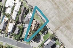 15 HOLIDAY RD, Stanmore Bay, Auckland