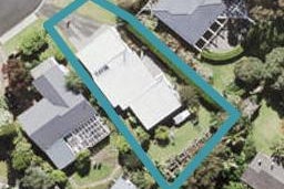 10 Glenroy Place, Green Bay, Auckland