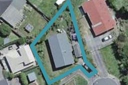 81 Victory Avenue, Karori, Wellington
