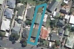 2/32 Whites Line West, Woburn, Lower Hutt