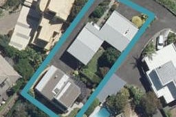 135 Lake Crescent, Hamilton Lake, Hamilton