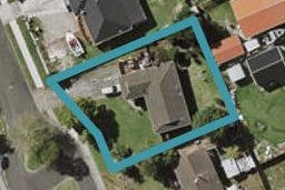 16 Shalimar Place, Clover Park, Auckland