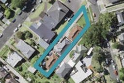 2/11 Fenwick Avenue, Milford, Auckland