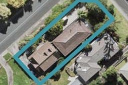 2/2 Claverdon Drive, Massey, Waitakere