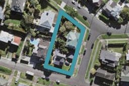 2/12 Mariposa Crescent, Birkenhead, Auckland