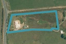 438 Whitehills Road, Silverdale