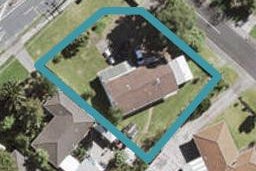 1 Spode Place, Henderson, Auckland