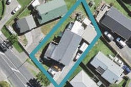 49 Border Road, Henderson, Auckland